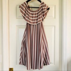 Off-Shoulder Ruffle Dress w/Pockets!